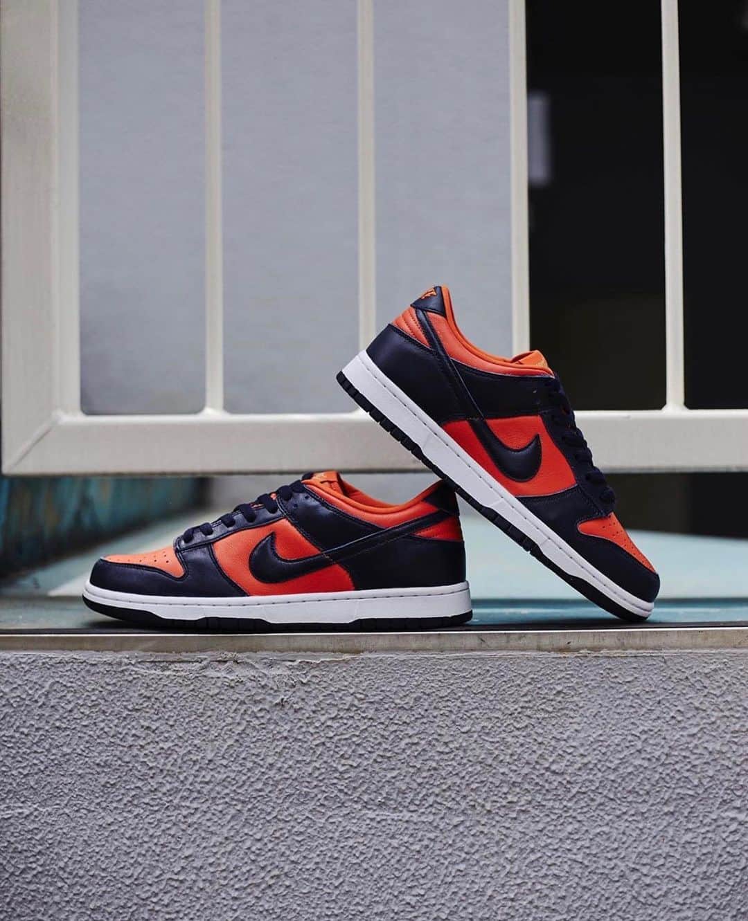 I.T IS INSPIRATIONさんのインスタグラム写真 - (I.T IS INSPIRATIONInstagram)「@nike Dunk Low “Champ Colors” blends an upper of university orange with overlays of marine to celebrate men’s college basketball’s most recent champions. - Follow @ithk @i.tpost @exi.tofficial and enter the raffle registration to try your luck now! - #ITHK #ITisInspiration #nike #dunklow #champcolors #sneakers #sneakerhead #sneakerdrop」6月22日 11時04分 - ithk