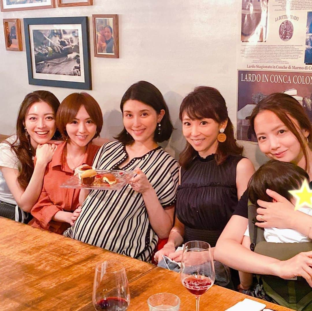 橋本マナミさんのインスタグラム写真 - (橋本マナミInstagram)「楽しい夜でした❣️昔からのお友達との女子会🥰🥰 出産前の残り少ない自由時間🤰」6月22日 12時44分 - manami84808