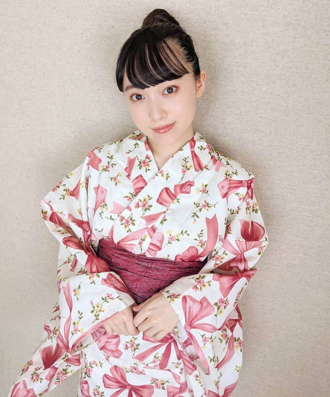 のインスタグラム：「今日からは浴衣のデータ💝 #maisondefleur #おうちdeメゾンドフルール . . マイブランド『fiocco』お洋服販売中♡ プロフィールのURLからぜひ見てね🎀 #fiocco  #フィオッコ  #ファッションブランド . . . #相川結 #女優 #モデル #フリーランス #フリーモデル #サロンモデル #サロモ #美容 #メイク #ファッション #撮影 #低身長 #今日のコーデ #ロングヘア #ナチュラルヘア #ストレートヘア #夏 #夏コーデ #ナチュラルメイク #黒髪ロング #セルフポートレート #自撮り #セルフィー #浴衣」