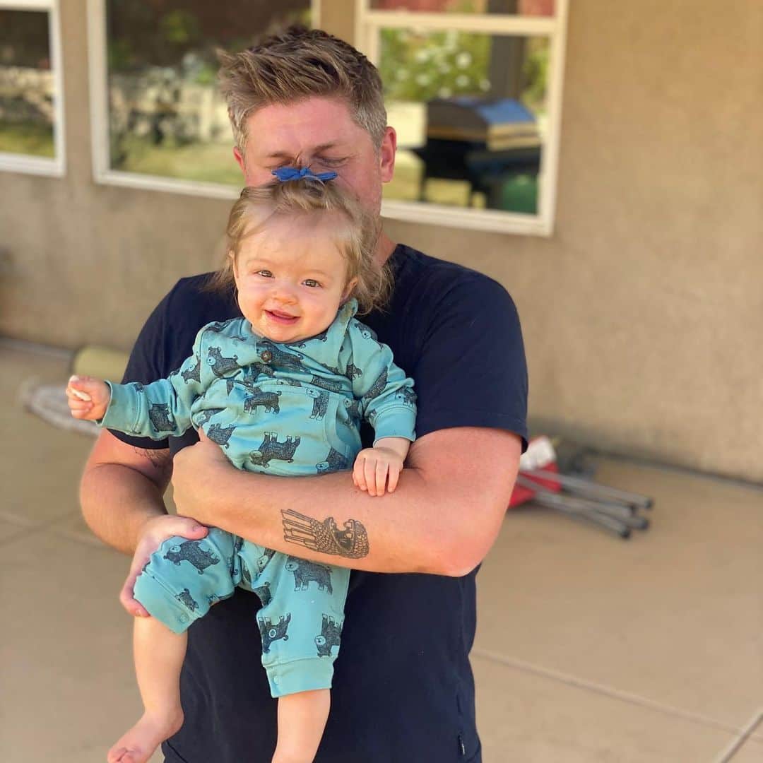 マイケル・グラント・テリーのインスタグラム：「Happy Father’s Day ❤️」
