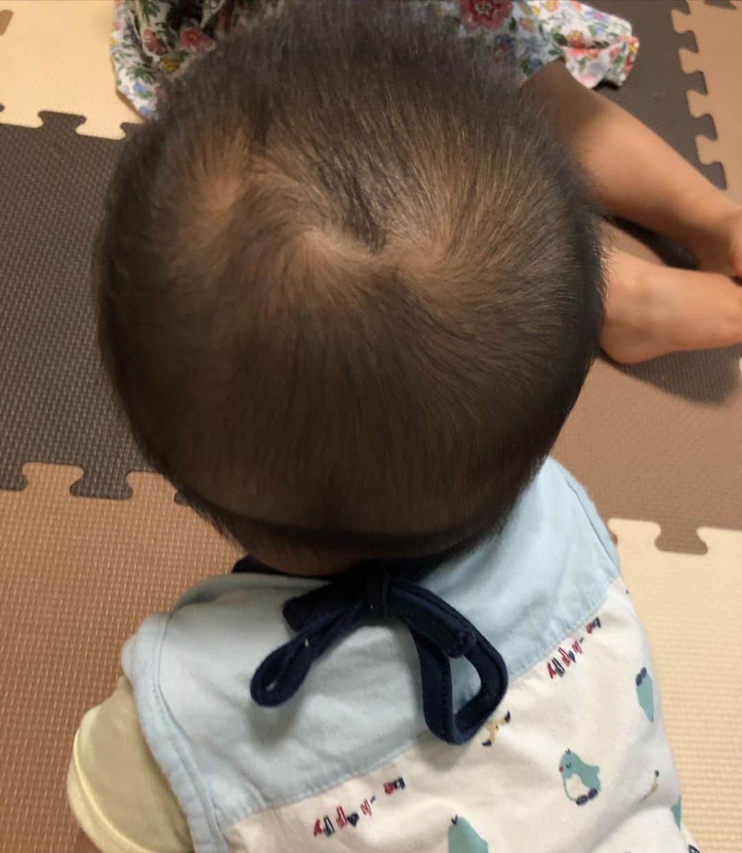 北﨑千香子さんのインスタグラム写真 北﨑千香子instagram つむじが３つ みっつのつむじだと どんな子になるのかな みんなはつむじ何個ありまーすかー つむじ つむじみっつ つむじの迷信 実はわたしはふたつあったけど いまではひとつにくっつい