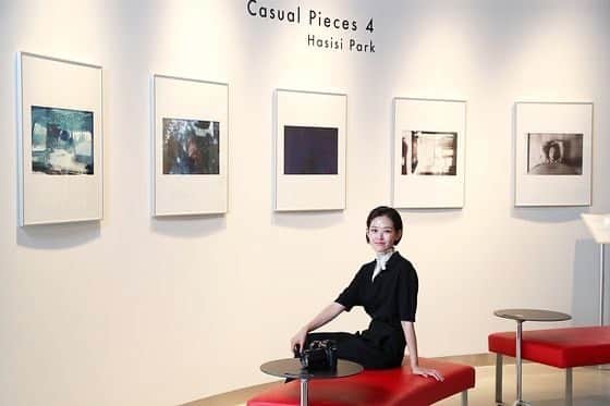 パク・ウォンジさんのインスタグラム写真 - (パク・ウォンジInstagram)「중앙일보와 <Casual Pieces 4.> 전시를 마감하며 인터뷰 하였습니다. 서정민 기자님, 멋진 사진 찍어주신 장진영 기자님 모두 진심으로 감사드립니다. 🙏🏻」6月22日 15時34分 - sisi_wonji