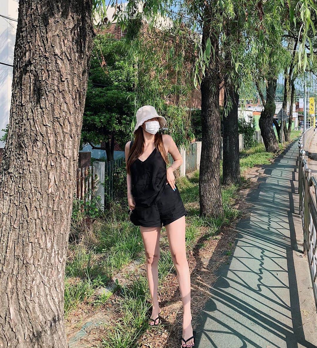 Choi Somiさんのインスタグラム写真 - (Choi SomiInstagram)「⠀⠀⠀⠀ #글랜더 #glander ⠀⠀⠀⠀ 👒🌿」6月22日 16時01分 - cxxsomi