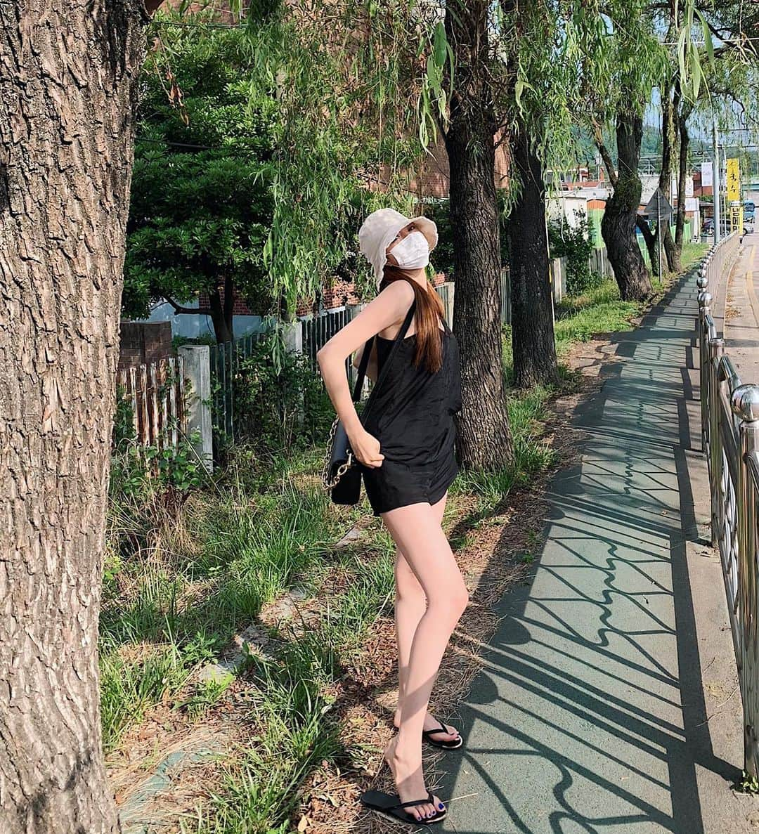 Choi Somiさんのインスタグラム写真 - (Choi SomiInstagram)「⠀⠀⠀⠀ #글랜더 #glander ⠀⠀⠀⠀ 👒🌿」6月22日 16時01分 - cxxsomi