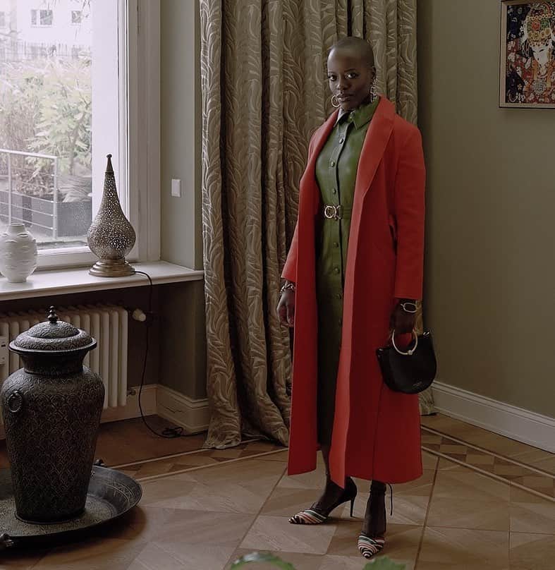 フローレンス・カサンバのインスタグラム：「By @shotby_dianebetties #florencekasumba」