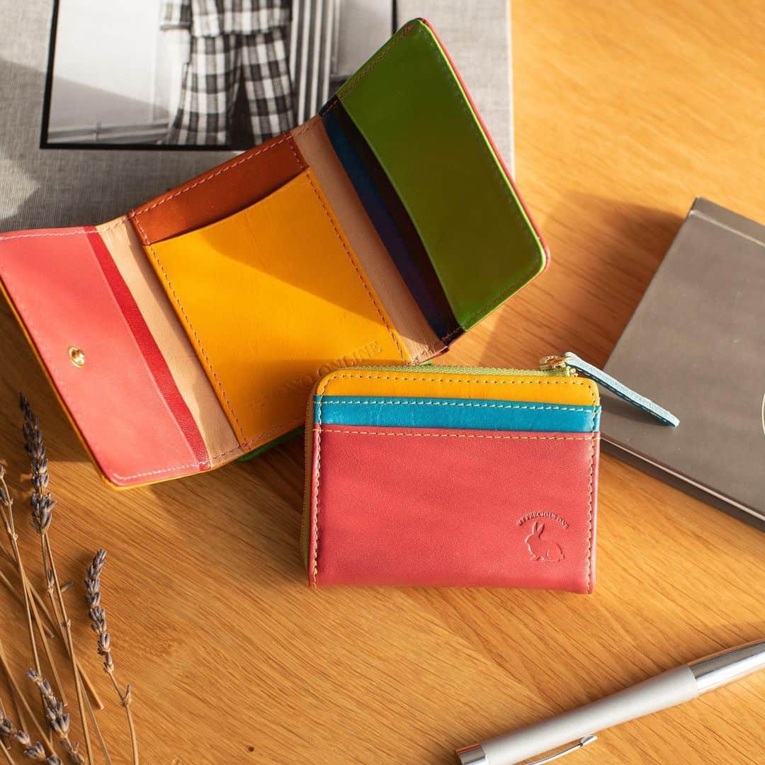 e-monoのインスタグラム：「コンパクトに持ち運べるミニ財布👛 細かなパーツも自由自在にカラーリングできます😊」