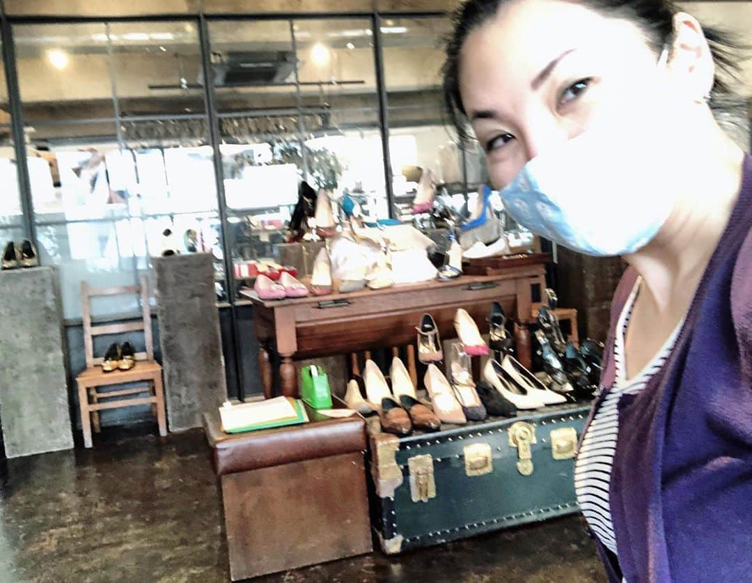 広瀬香美さんのインスタグラム写真 - (広瀬香美Instagram)「オーダー靴が👠仮縫いまで5ヶ月待ちですって〜😆 しっかり足にフィットするから👌待ちました✨  #広瀬香美 #オーダー #靴 #仮縫い  #5ヶ月  #待ち」6月22日 17時09分 - kohmi.hirose