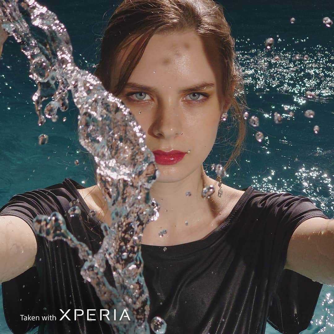 Sony Mobileさんのインスタグラム写真 - (Sony MobileInstagram)「Pro photographer Momoi Kazushi makes a splash, using Xperia 1 II to capture astounding movement in delicate clarity. #TakenWithXperia #Xperia1II #Xperia #Sony #SmartphonePhotography #Photography #NoEdit #NoFilter」6月22日 17時15分 - sonyxperia