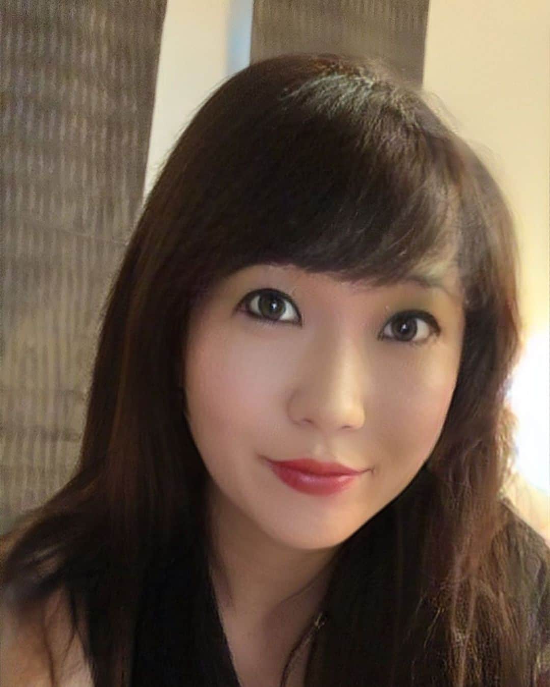 金子貴俊のインスタグラム：「メイクした加工。ちょっとは女性っぽくなったかな。  #加工#faceapp」
