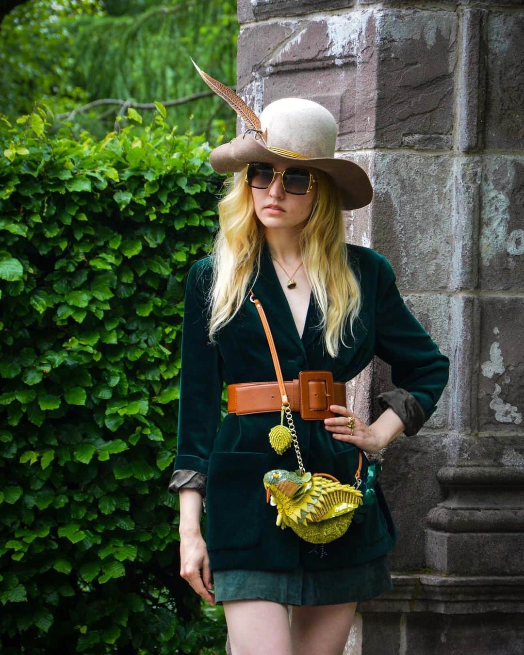 ジャマンピュエッシュのインスタグラム：「Romantic style from the green highlands of Scotland by @solveiginscotland」