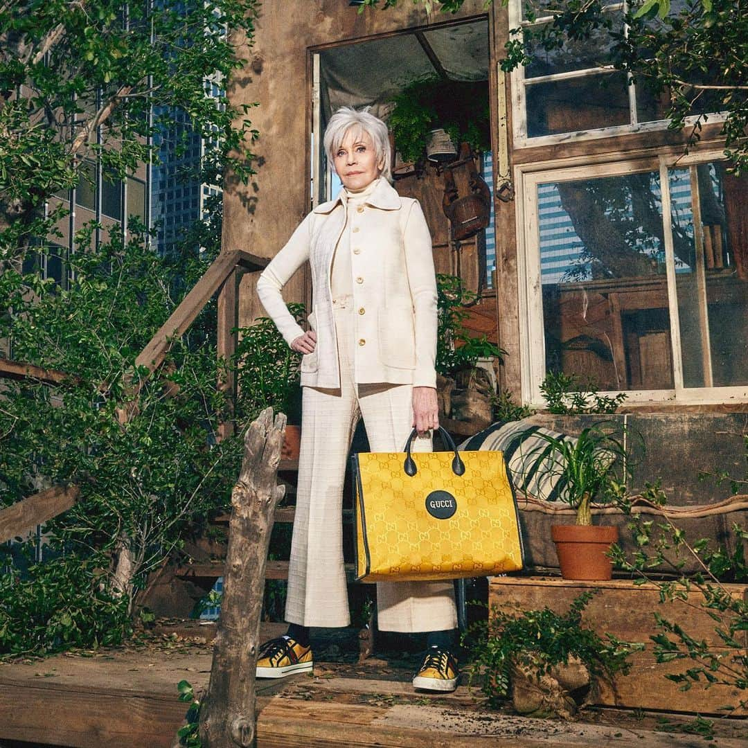 ジェーン・フォンダさんのインスタグラム写真 - (ジェーン・フォンダInstagram)「I am proud to be a part of the #GucciOffTheGrid campaign and applaud @Gucci for their new sustainable collection shot by #HarmonyKorine and designed by @Alessandro_michele so we can all be mindful of our environmental impact. The collection is also created using ECONYL®, a regenerated nylon. Discover @gucciequilibrium, the House’s commitments and actions to reduce its environmental footprint and protect nature, while supporting people’s rights and championing inclusivity and respect, so that everyone in the global #GucciCommunity is free to express their authentic, diverse selves. #GucciTennis1977 #advertisement」6月23日 3時23分 - janefonda