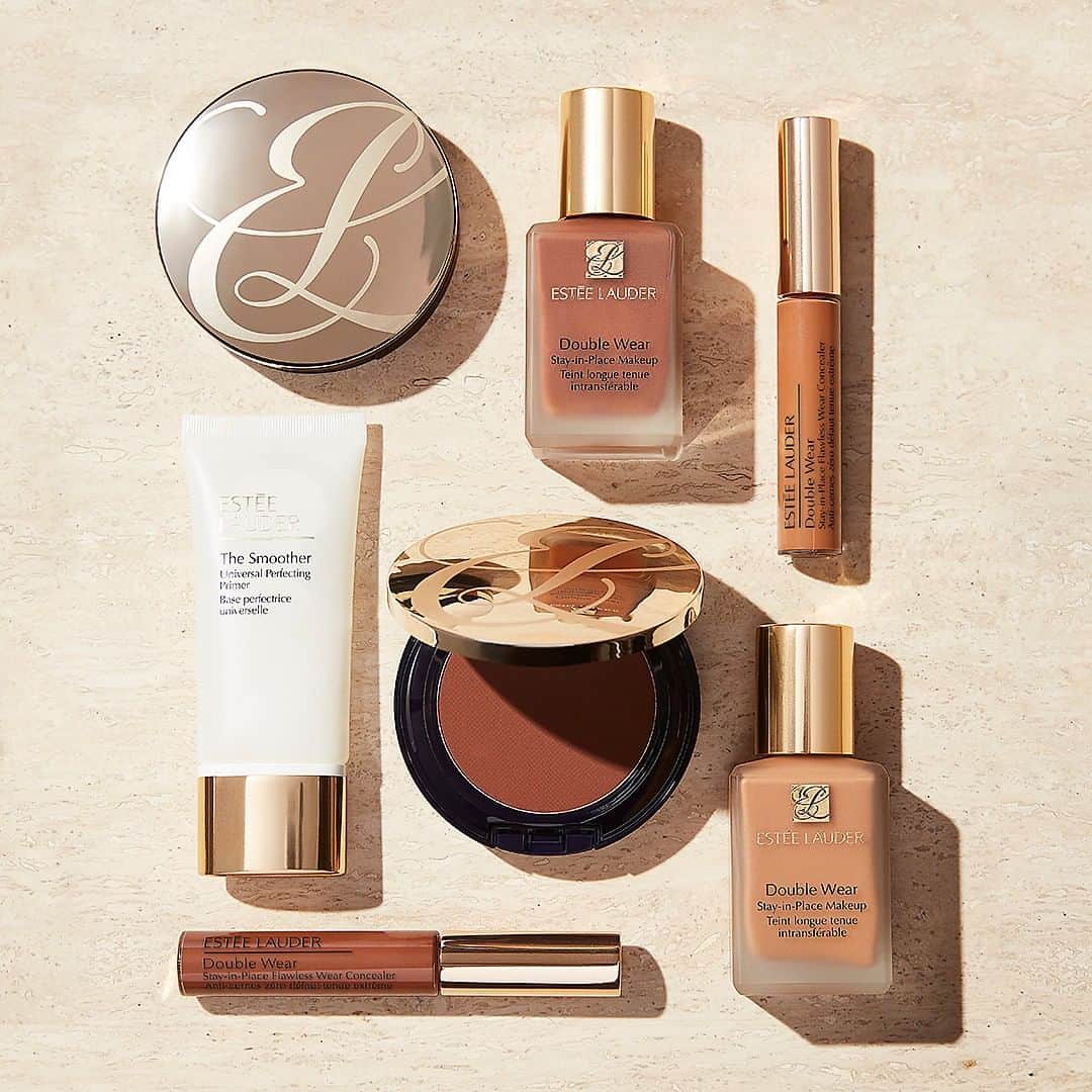 のインスタグラム：「One collection. Many benefits.💫 #DoubleWear has custom coverage all throughout - allowing you to create a customized #makeup look just for you! Pro Tip: Use The Smoother Primer before applying #foundation and #concealer to reduce the look of pores and achieve a smooth, flawless finish.」