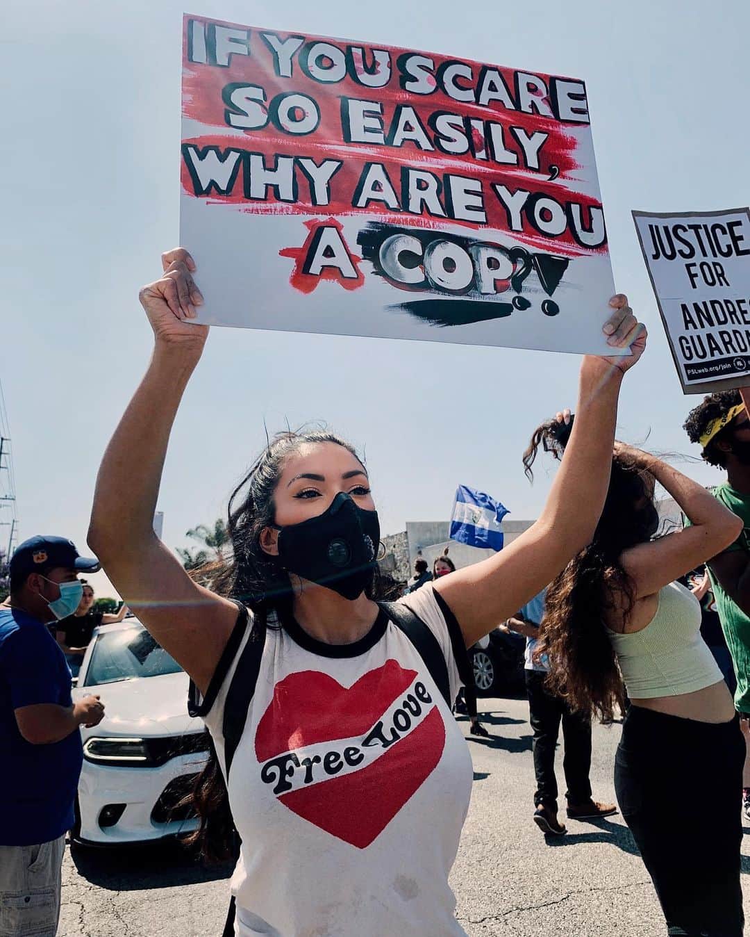 ゼリカ・シルバーのインスタグラム：「I came out to support my people yesterday & to stand against injustice. Andrés Guardado, an 18 yr old, was killed Thursday in Gardena. He was working 2 jobs as a security guard to pay for school. Andres ran away from the police because he was scared; he was shot multiple times on his back. Police say that they didn’t know he was a security guard because he wasn’t wearing a uniform?! Whether he had a gun or not, a fleeing suspect is not an immanent threat if no one else is around & he is running away! My heart is heavy & I can only imagine what the family is going through 💔 we need change. #justiceforandresguardado #andresguardado thanks for organizing @uniondelbarrio」