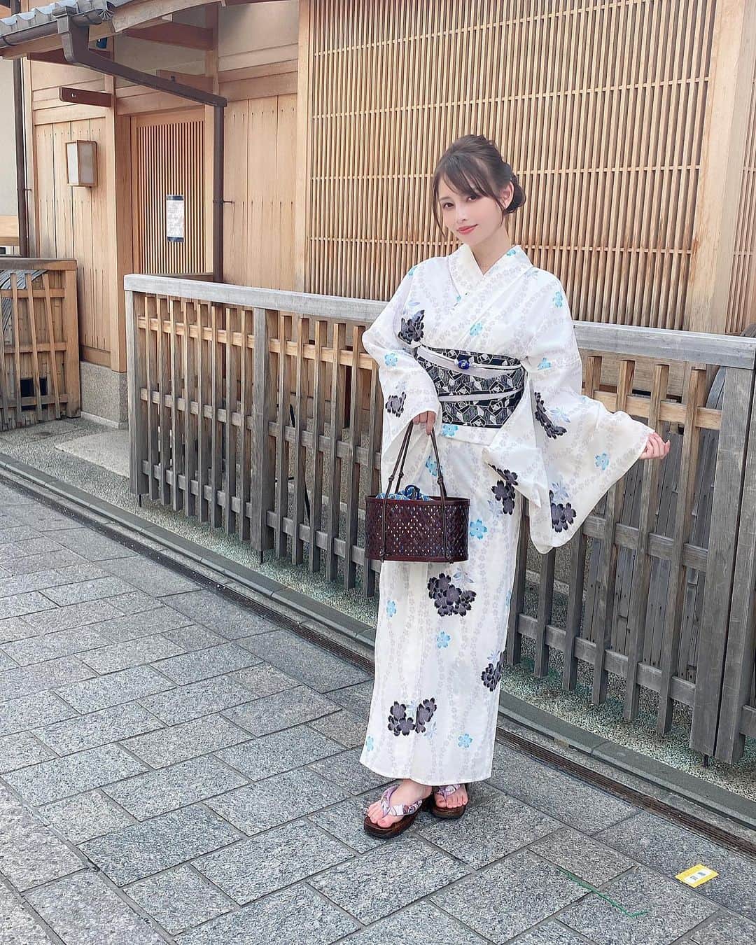 Licaさんのインスタグラム写真 - (LicaInstagram)「ラムネが飲みたくなりますね🥺 . #京都#浴衣#夏の思い出#浴衣レンタル #浴衣女子」6月22日 20時22分 - lica829