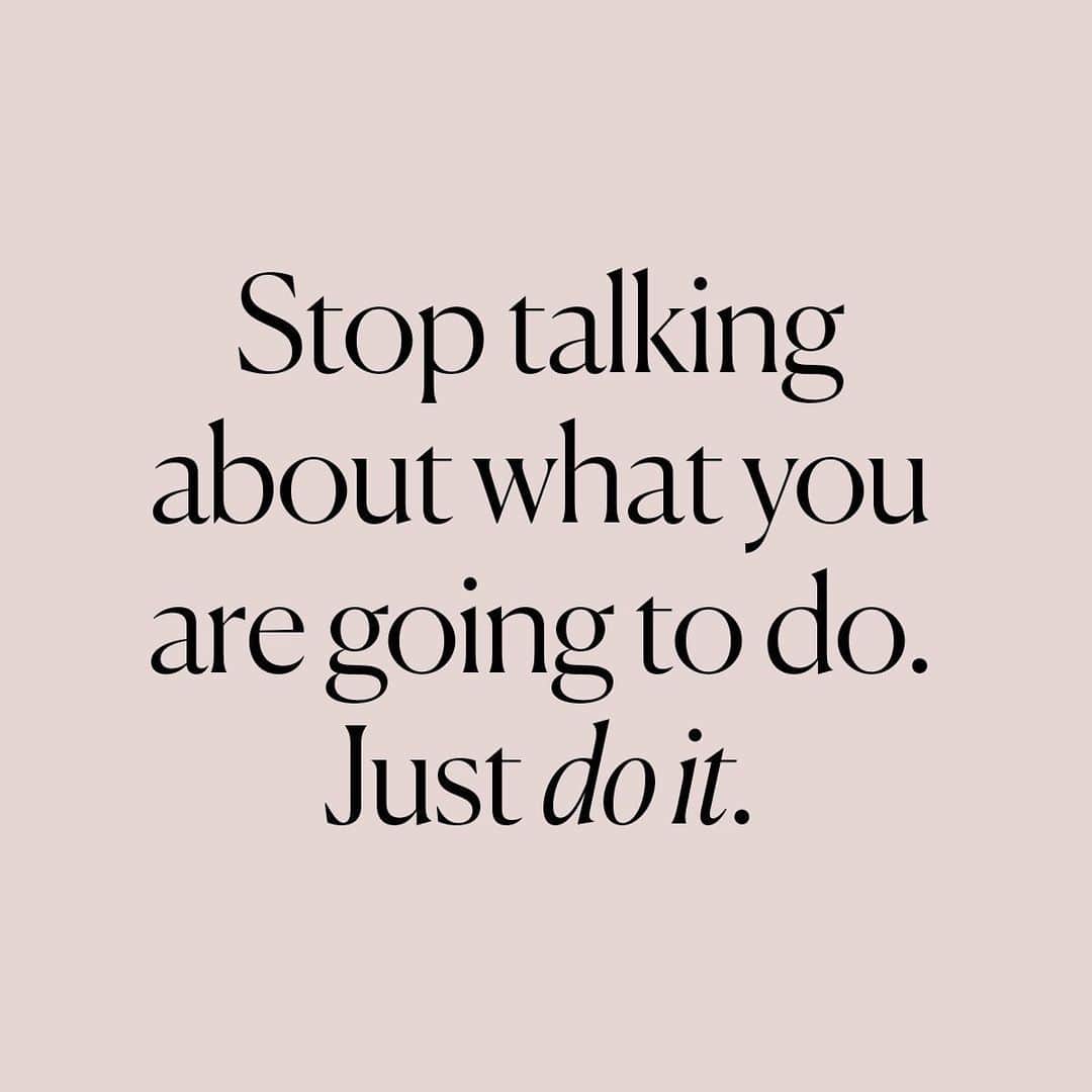 ボビー・ブラウンのインスタグラム：「Let’s talk about building a new brand or writing a book. Let’s talk about making changes to your lifestyle or trying a new sport. Nows the time. #justdoit @nike」