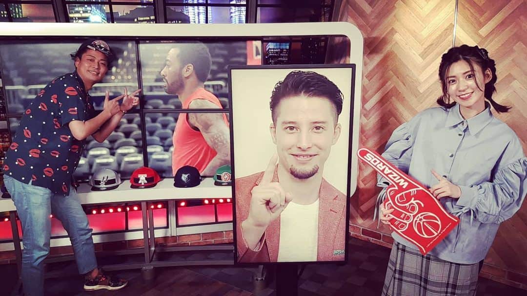 中村昌也のインスタグラム：「スポーツが大好きだ！！ プロ野球に感動し、次はNBAだよ〜! まだ少し先ですが、、、 待ち遠しい！！ 今日はワシントンの顔やで〜！ うん、この選手が帰ってきて、 八村選手とのプレイが観たい！！ デイリー9是非。。。 #プロ野球 #ジャイアンツ #NBA #NBARakuten #RakutenTV #DAILY9 #八村塁」