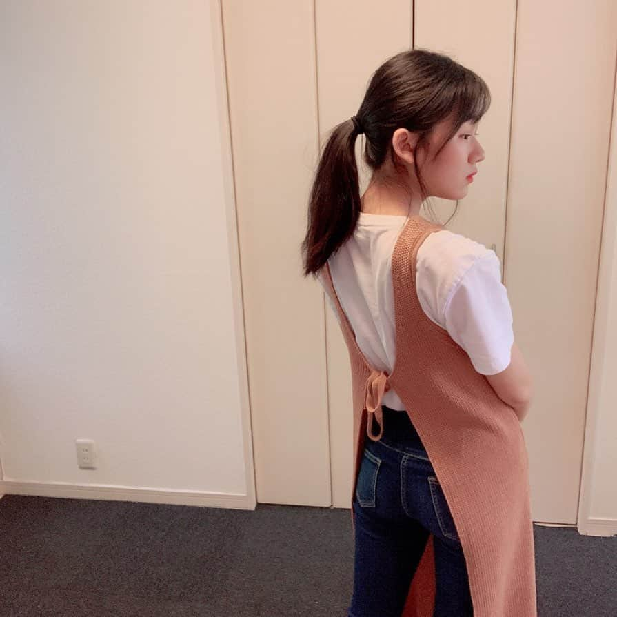 みのり（民謡ガールズ）さんのインスタグラム写真 - (みのり（民謡ガールズ）Instagram)「#後ろ姿 \♥︎/ #民謡ガールズ #みのり #後ろ #back #姿 #ワンピース #つなぎ #レトロガール #パンツ #Tシャツ #ファッション #コーデ #春夏コーデ #ヘア #ヘアスタイル #横顔」6月22日 21時29分 - wawawa_minori