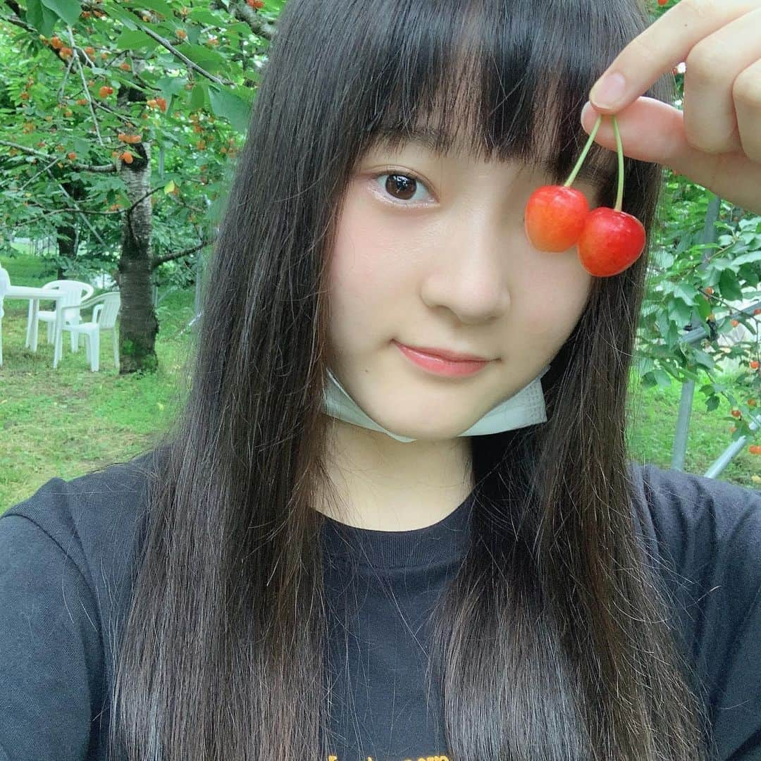 石田結耶さんのインスタグラム写真 - (石田結耶Instagram)「・ 双子☺️🍒 ・ #🍒」6月22日 21時41分 - yuya0507222