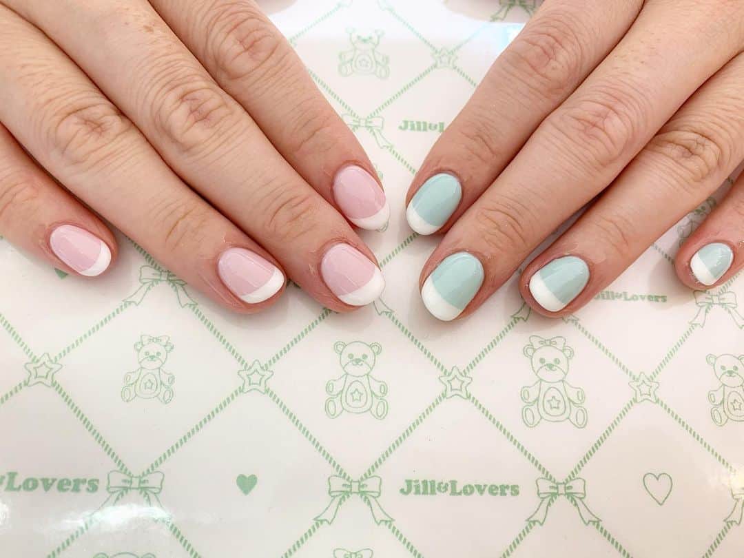 Jill&Loversのインスタグラム：「💐 #jillandlovers #nail #nailart #paragel #gelneil#gel #ネイル #ネイルアート #me #look #love #かわいい」