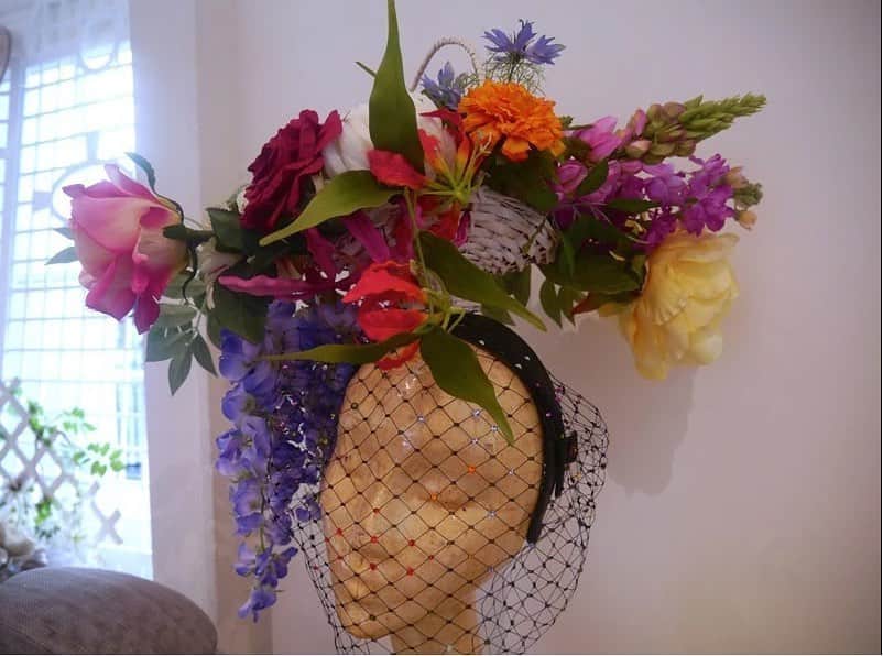 ピアーズアトキンソンさんのインスタグラム写真 - (ピアーズアトキンソンInstagram)「#bloomingmarvellous SS15's ‘Heady’ Woven trug with sprays of blossom on a hairband.⁠ Shown with a @swarovski crystal veil in glint floral tones. ⁠⠀ ⁠⠀ For the first week of summer we'll be posting some botanical favourites from @piersatkinsonarchive ⁠⠀ ⁠⠀ #piersatkinson #florals #flowers #trug #garden #summertime #blossom #💐🌷🌹🌺🌸🌼🌻」6月22日 22時51分 - piersatkinson