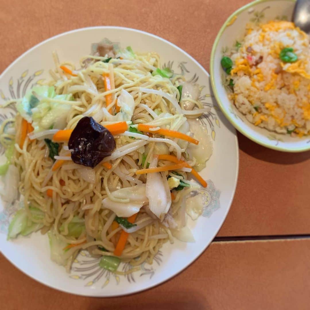 渡辺祐さんのインスタグラム写真 - (渡辺祐Instagram)「御徒町・上野「新東洋」 #塩焼そば すなわち #炒麺 。麺をかきわけても肉の気配がせぬ（笑）。ならばこそ野菜がもう少しだけシナっとしてるとなお良いのだが。チャーメン行脚はツービーコンティニュード。」6月22日 23時07分 - task_watanabe