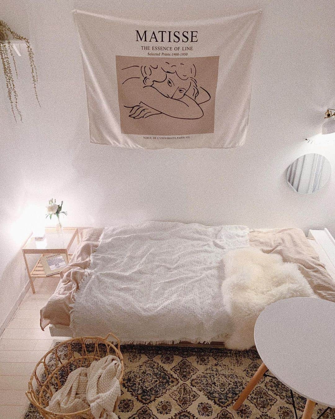 中谷愛のインスタグラム：「good night..🌙 #ai__room」