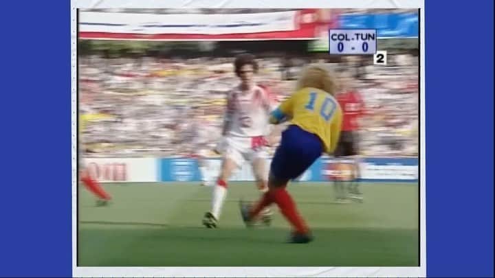 サッカー コロンビア代表チームのインスタグラム：「¿Recuerdas la última asistencia del @pibevalderramap en una Copa Mundial de la FIFA?  Un día como hoy en 1998, con un gran pase habilitó con precisión a @tuntunpreciado23oficial 🇨🇴⚽️ ¡Revívelo aquí 🎥!」