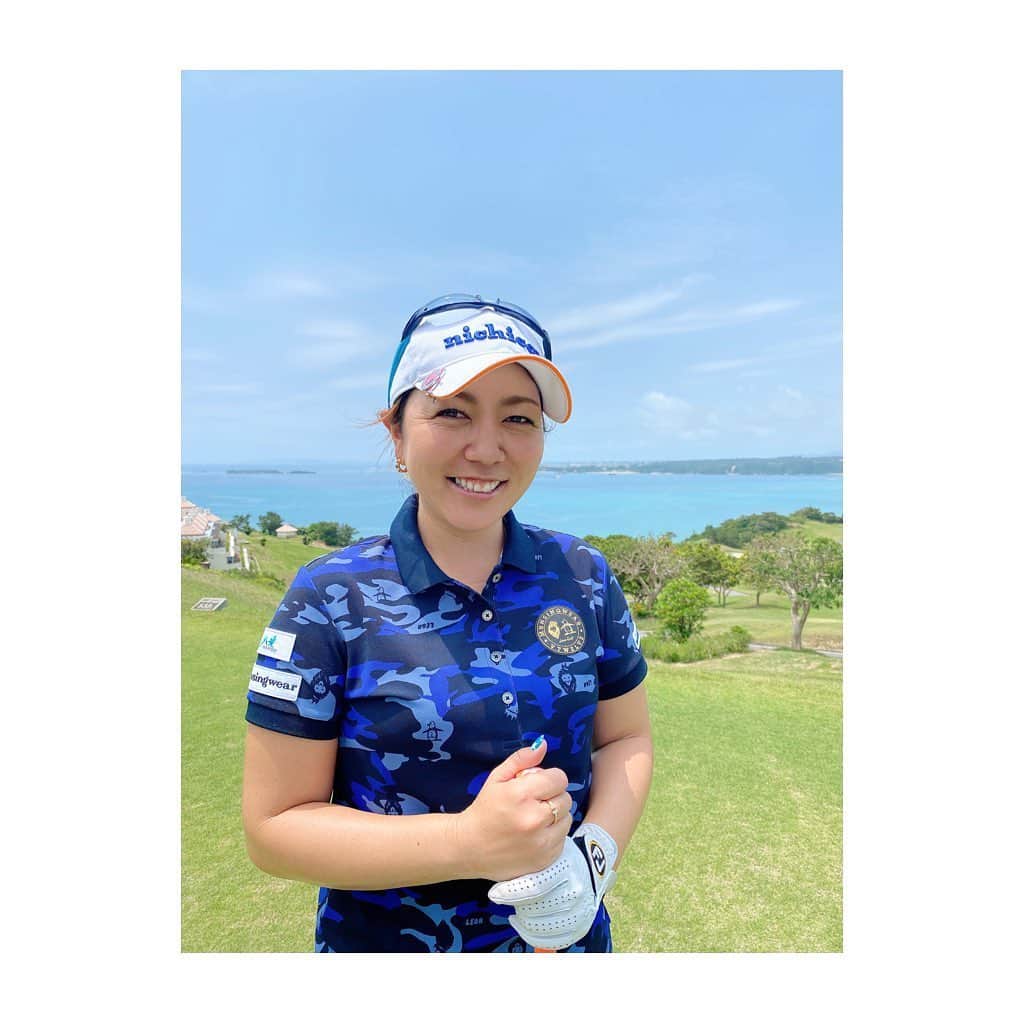 宮里美香のインスタグラム：「*** 皆様にご報告があります。 . 新型コロナの影響で発表が遅くなりましたが… 今年から、ニチコン株式会社様に所属スポンサーになってもらいました！ . 世の中が大変な中、このようにサポートいただけることに、とても感謝しています。 . 未だ先行きが不透明な中ではありますが、 今週の開幕戦から、ゴルフ界がまた盛り上がり、ファンの方々にも楽しんでもらえるよう、頑張りたいと思います！ . 今後とも応援宜しくお願いします！！ . . #new #sponsor #nichicon  #今年から #所属 #ニチコン株式会社  #引き続きよろしくお願いします」
