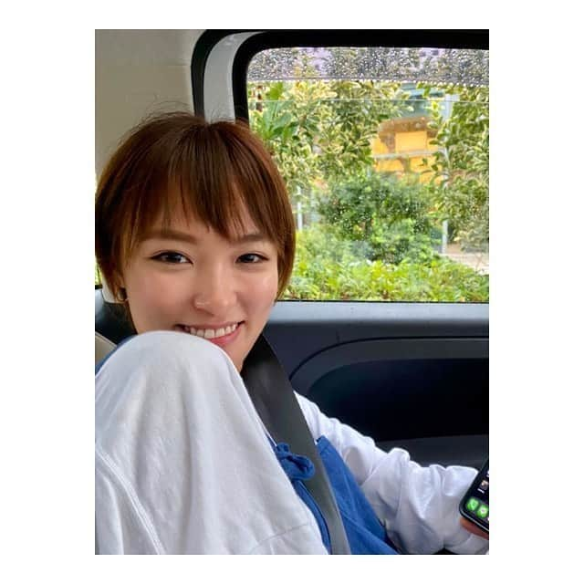 中山こころさんのインスタグラム写真 - (中山こころInstagram)「* 雨の日って憂鬱になったり、 時には頭痛したりするから あんまり好きじゃなかったけど、 * 最近雨音っていいなって思う様になった🤍 * そんなつぶやきをしちゃう深夜🌛 * 皆様おやすみなさい。 * #センチメンタル ？ #gn」6月23日 0時04分 - coocoorooo