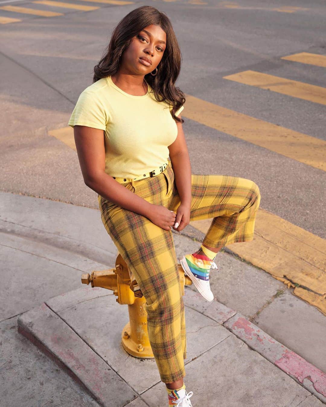converseさんのインスタグラム写真 - (converseInstagram)「Say hello to Price, a 24-year-old singer/songwriter from Melbourne, Australia. While she knows forward-moving doesn’t always come fast, Price is highlighting the color yellow from the More Color, More Pride flag to shine a light on the progress being made, every day, in the LGBTQIA+ community.⁣ ⁣ “Pride has opened so many doors for generational change and acceptance,” she says. “We’re on the best path yet for even more love and togetherness. It literally can only get better.”⁣ ⁣ It’s more than positivity—it’s Pride. Hear more from Price in our stories. #ConversePride」6月23日 0時16分 - converse
