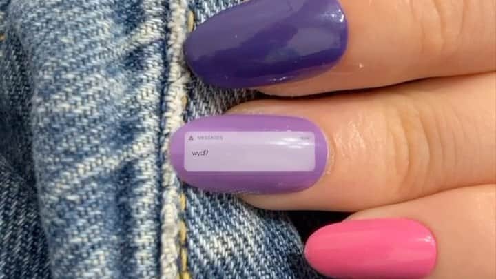 AKIKOのインスタグラム：「«iNail» Imagine receiving notifications on your nails 🤔💅🏻💭 #sparkar #augmentedreality  未来はネイルで通知が見れるようになったりするのかな」