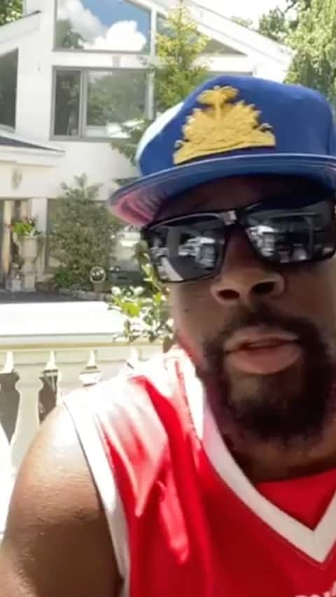 ワイクリフ・ジョンのインスタグラム：「Warriors! Thank you to all of the extremely talented people who participated in the #UncWyclefNephewNieceChallenge the past few weeks. I encourage all of you to follow and send your music over to @headsmusic, we got our eye on the voices of the youth and will continue to use our platform to empower you. The winner of the $1500 and FT as announced by @therealshotgunsuge is @ruskii_wmg!! Salute to your incredible energy and performance, expect to hear from us soon! . . #unclewyclefnephewniecechallenge #HipHop #RapChallenge @yorkrecordsusa @headsmusic @arsonal103 @tsu_surf」