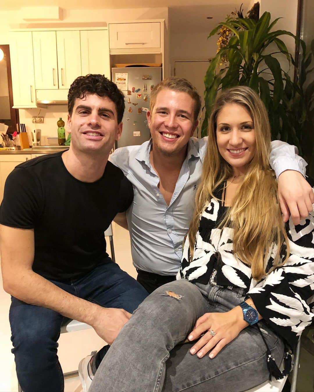 ハビエル・ラジャのインスタグラム：「Estas personillas tendrían que estar ahora aquí en Toronto, celebrando y disfrutando nuestra amistad  Pospuesto y sin rendirnos... F*** Covid  Os echo de menos Os quiero ❤️」