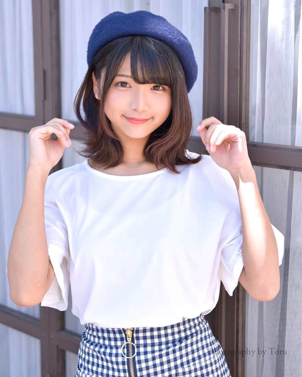 山本ゆうかのインスタグラム：「.﻿ ﻿ ﻿ ﻿ ﻿ 日焼け止めコメントでたくさん教えてくれてありがとう！﻿ みんな色んなもの知ってるね……﻿ 私は世間知らずなので凄いなあと思っちゃう﻿ ﻿ ﻿ ﻿ ﻿ ﻿ ﻿ #ベレー帽 #アニエスベー #agnesb #黒髪 #portrait #ポートレート #ポートレートモデル  #関西サロモ #被写体 #ポートレートしま専科  #キリトリセカイ #スクリーンに恋して #カメラマンさんと繋がりたい  #portraitphotography #good_portraits_world  #instagood #instaportrait #lovers_nippon  #イチナナライブ #17live #イチナナライバー #17直播」