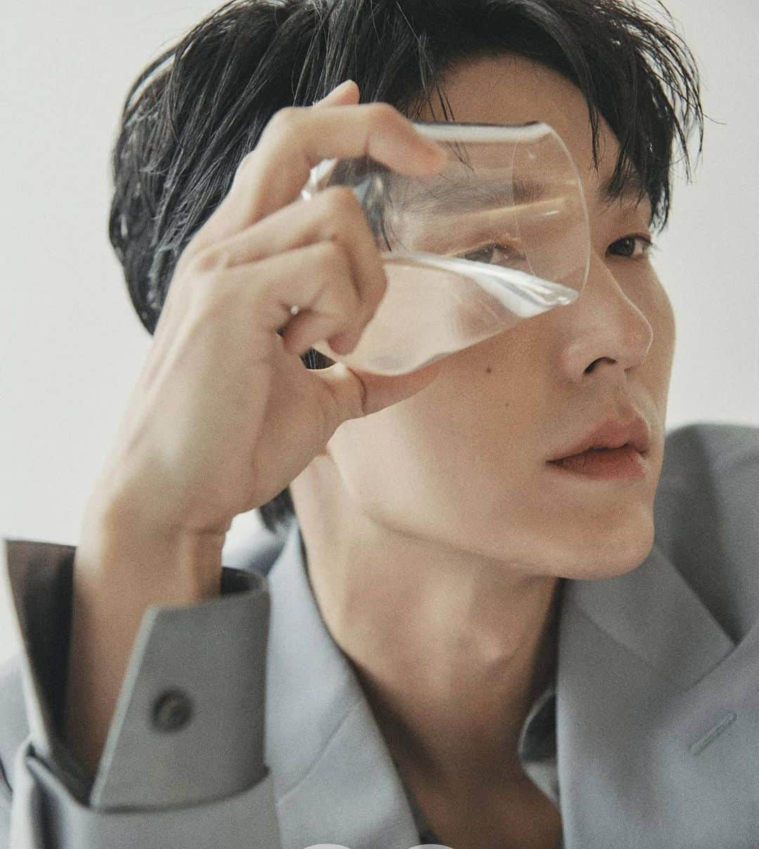 イ・ジュンギさんのインスタグラム写真 - (イ・ジュンギInstagram)「#GQ 💌」6月23日 12時48分 - actor_jg