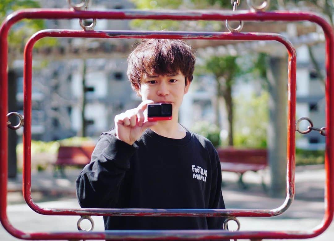 石田太志のインスタグラム：「I assumed office @insta360 ambassador! Thank you so much. And insta360 ONE R is amazing! ･ #footbag #taishiishida #soccer #follow #worldchampion #performance #performer #instagramer #hackysack #insta360 #insta360oner #ambassador #actioncam #actioncamera #camera」