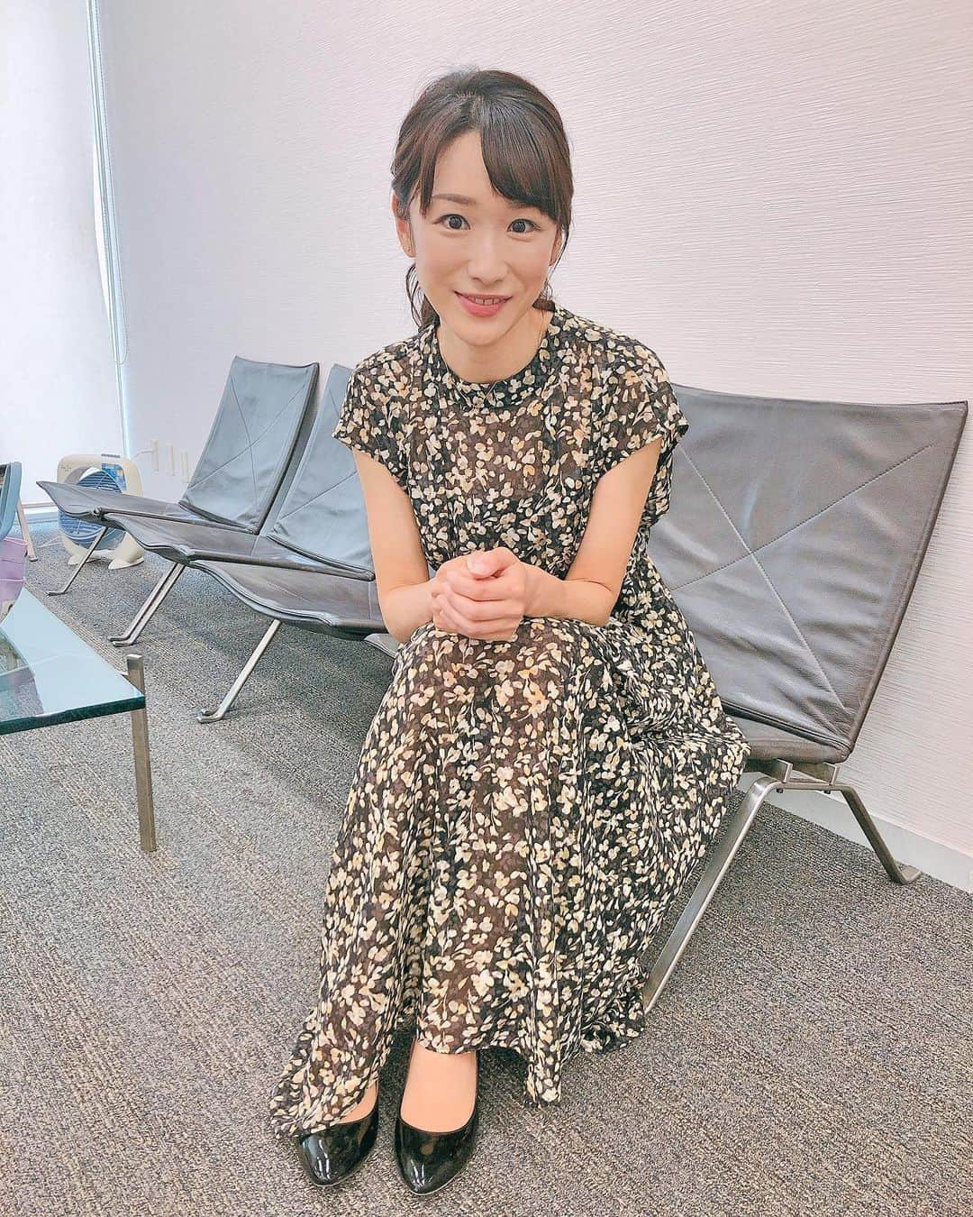 堂真理子さんのインスタグラム写真 - (堂真理子Instagram)「今日の「ワイド！スクランブル」は、シックなワンピースでした👗✨蒸し暑くなってきましたね☀️💦 ☆ワンピース… #EPOCA THE SHOP ☆アクセサリー… #ete  #大下容子ワイドスクランブル　#ワイドスクランブル　#ニュース　#テレビ朝日　#堂真理子　#アナウンサー　#アナウンサー衣装」6月23日 13時22分 - mariko_do