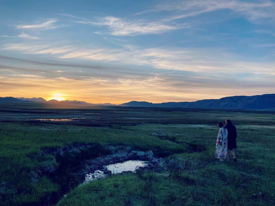 アシュリー・ハートのインスタグラム：「Adventures that fuel the Hart 🦋」