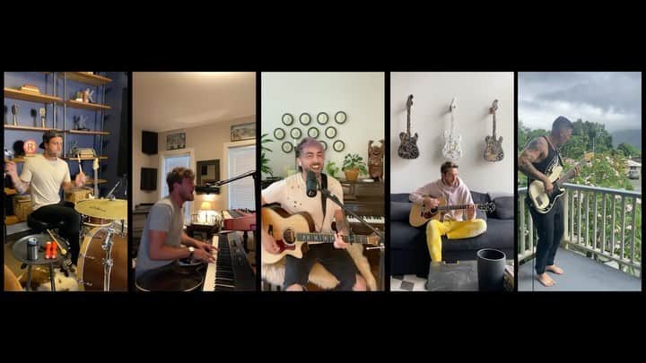 リアン・ドーソンのインスタグラム：「silver lining of quarantine is its forcing us out of our creative comfort zones (but not out of our comfy clothes). at your request, here’s glitter & crimson acoustic from our homes :)」