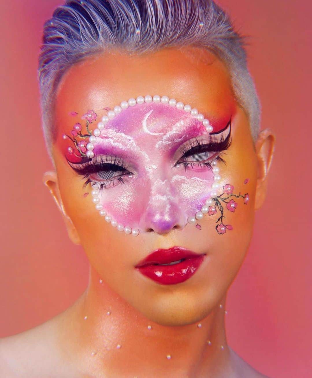 Jeffree Star Cosmeticsさんのインスタグラム写真 - (Jeffree Star CosmeticsInstagram)「Dreamy ☁️ @milanreddydevlin created this work of art with the help of our #jawbreaker palette 🎨🌹 #jeffreestarcosmetics」6月23日 6時02分 - jeffreestarcosmetics