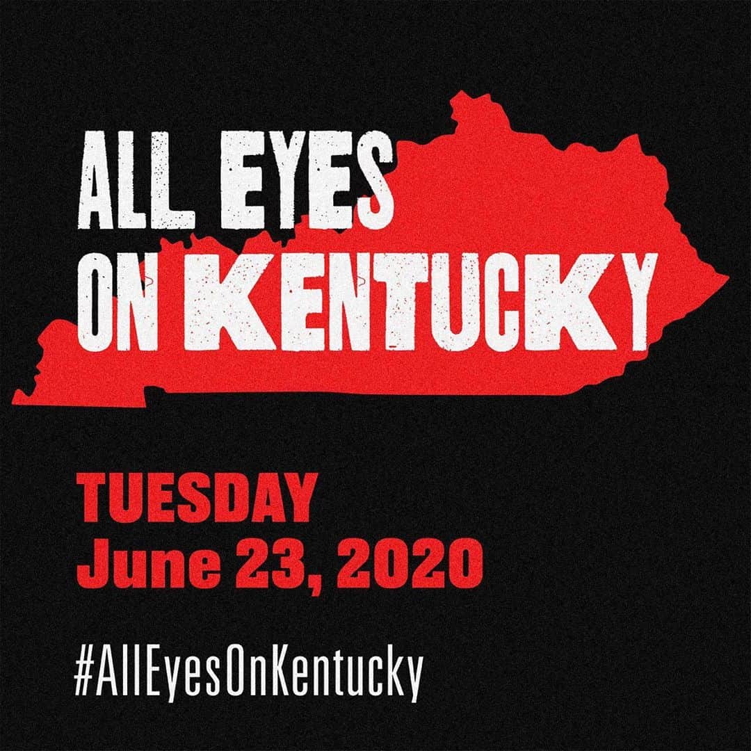 セイント・ヴィンセントのインスタグラム：「There is a primary election in Kentucky this Tuesday, June 23. There has been no justice for #breonnataylor in Louisville. Voter suppression is real; Jefferson County has ONE polling place for 600,000 people. #AllEyesOnKentucky」
