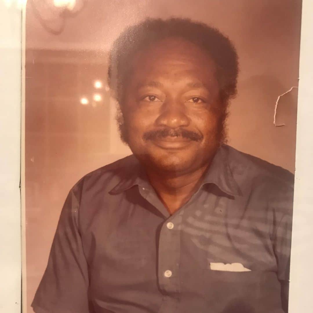 ジェニファー・ハドソンのインスタグラム：「Happy Father’s Day to my  late Granddaddy , Eugene Scookie Hud !」