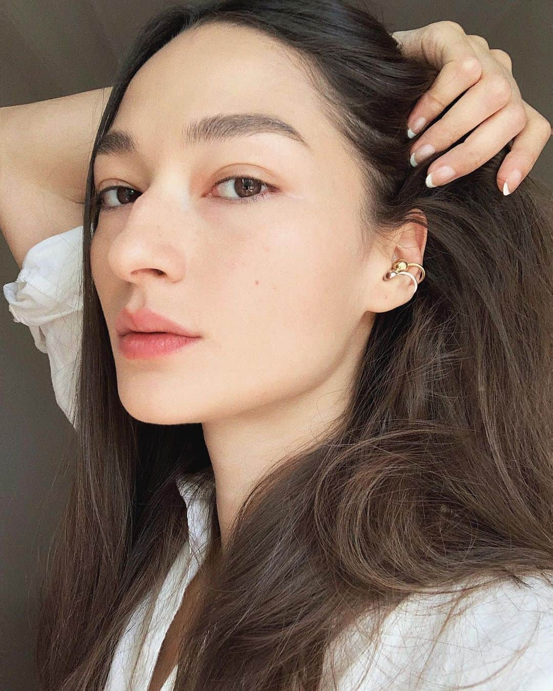 ブルーナ・テノリオさんのインスタグラム写真 - (ブルーナ・テノリオInstagram)「So proud of the new @brunatenoriojewelry Ear Cuffs! ✨ It will be available for sale on our website very soon! #staytuned #brunatenoriojewelry」6月23日 7時10分 - brunatenorio