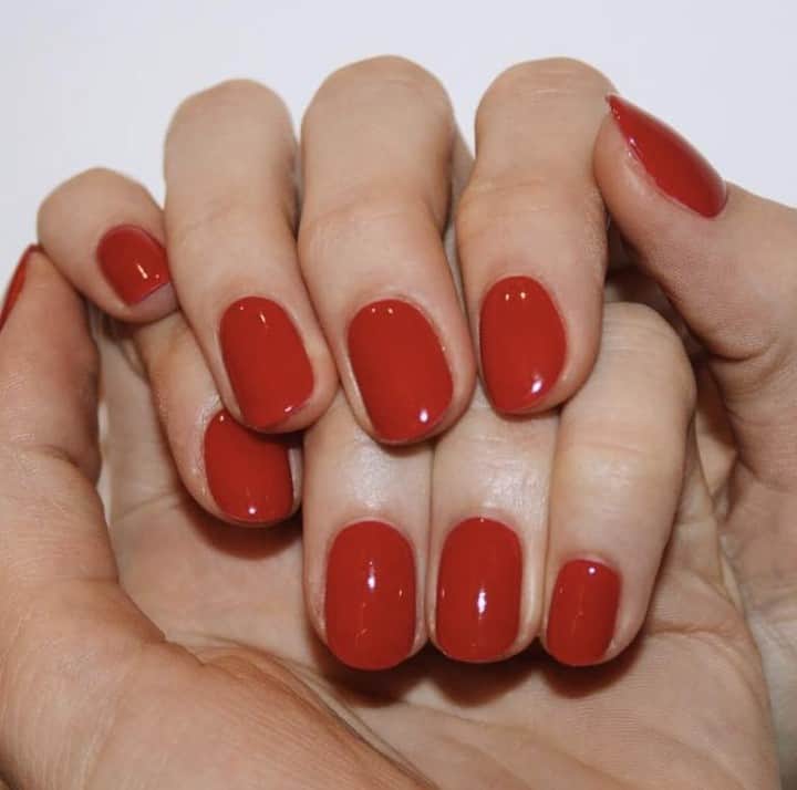 OPIさんのインスタグラム写真 - (OPIInstagram)「Happy #ManiMonday ❤️ Paint your nails with your fave #OPI red, snap a pic, and show us by tagging #ColorIsTheAnswer 🌈  @imarninails  #RedNails #Red #OPIObsessed #NOTD #NailSwag #NailsOfInstagram #NailsOnFleek #NailPolish #Nails #OPI」6月23日 9時00分 - opi