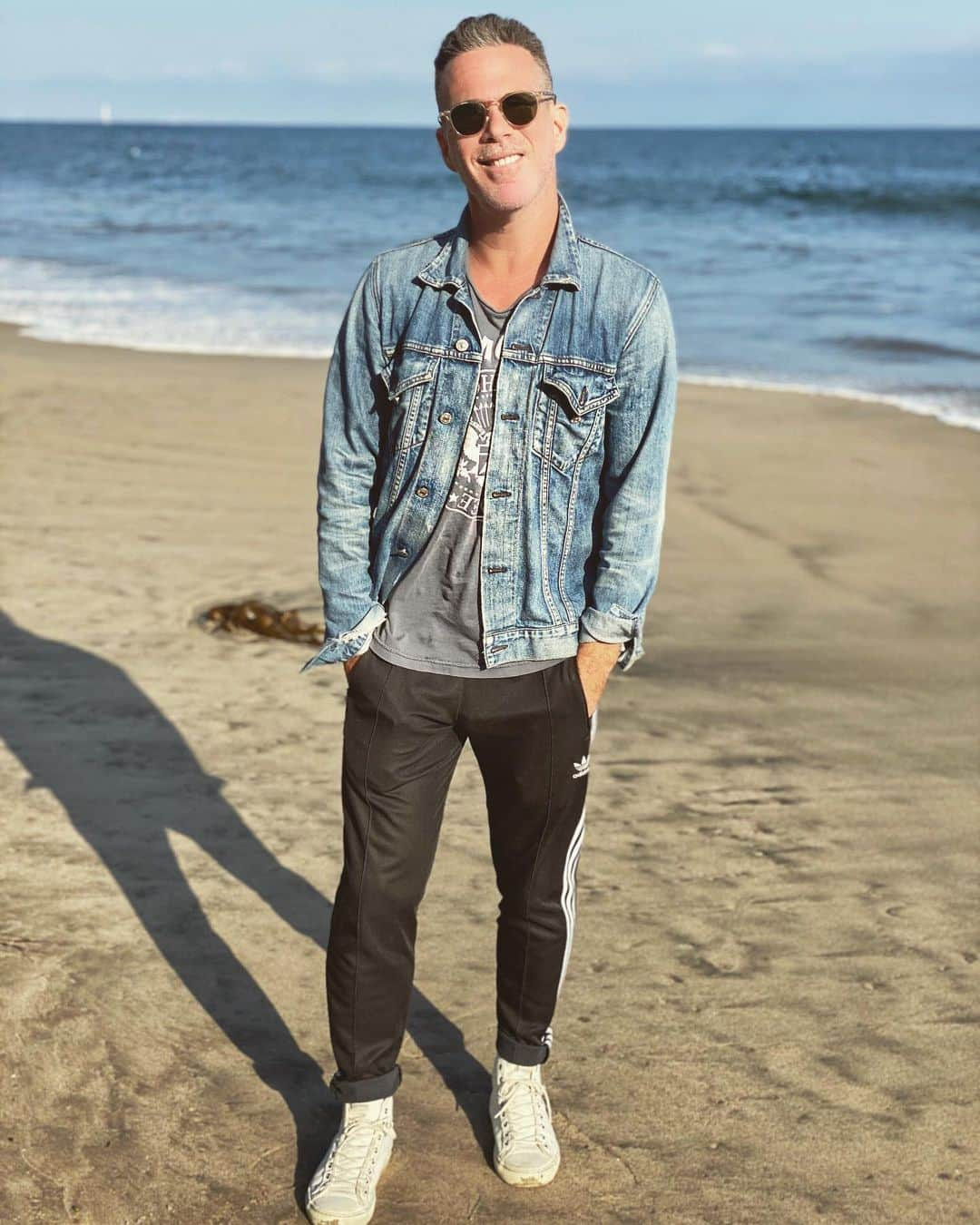 scottlippsさんのインスタグラム写真 - (scottlippsInstagram)「Malibu has my heart... one of the greatest things about California... thx for the awesome sustainable kicks @nothingnew ❤️❤️ #malibu #california #dreaming」6月23日 9時10分 - scottlipps