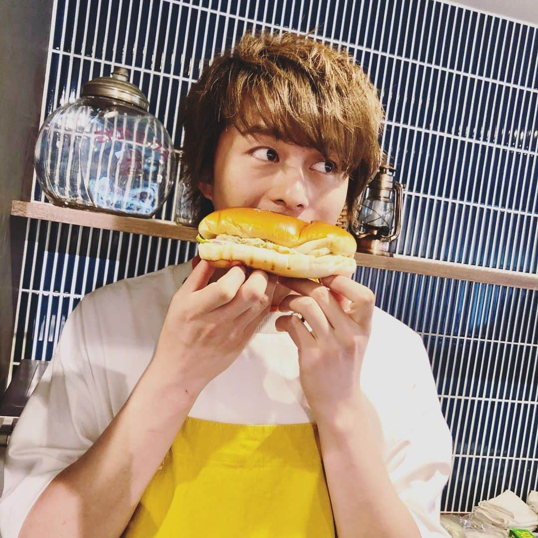 BOYS AND MENさんのインスタグラム写真 - (BOYS AND MENInstagram)「本日CanCam発売日☆ ゆたクッキングcheckしてね😋  #ボイメン #小林豊 #ゆーちゃむ #CanCam #ゆたクッキング #スイーツ王子 #料理男子 #ボイメンも載ってるよ #水も滴るいい男 #ボイメン結成10周年」6月23日 11時26分 - boysandmen_official