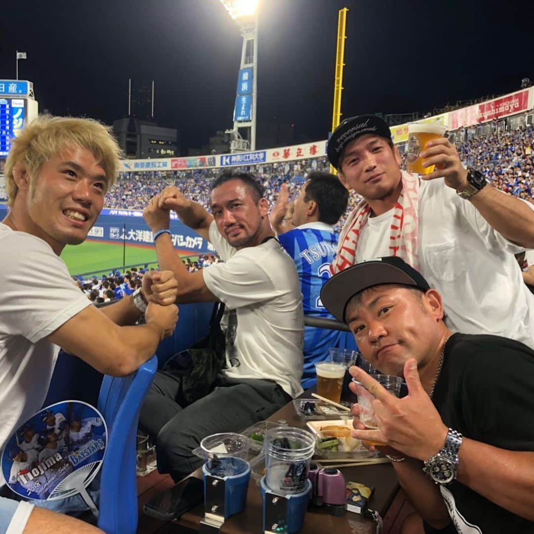 金原正徳のインスタグラム：「プロ野球も開幕し 観客入れはいつからだい？？ ・ 今年も行きたいハマスタ #横浜ベイスターズ #野球 #ハマスタ好きのジャイアンツファン」