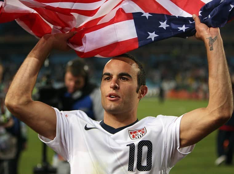 Major League Soccerさんのインスタグラム写真 - (Major League SoccerInstagram)「#OnThisDay in 2010, Landon Donovan scored 𝘵𝘩𝘢𝘵 𝘨𝘰𝘢𝘭 & the 🇺🇸 defeated 🇩🇿 in the @fifaworldcup. Where were you?」6月23日 23時23分 - mls