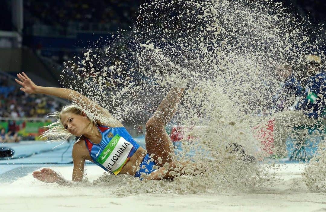 ダリヤ・クリシナさんのインスタグラム写真 - (ダリヤ・クリシナInstagram)「Olympic Day! ✨ ⠀ С Международным Олимпийским днём! 🎉 ⠀ #olympicday #daryaklishina #rio2016 #roadtotokio #longjump #athlete #nike #nikewomen #athletics #олимпийскийдень」6月23日 21時54分 - dariaklishina