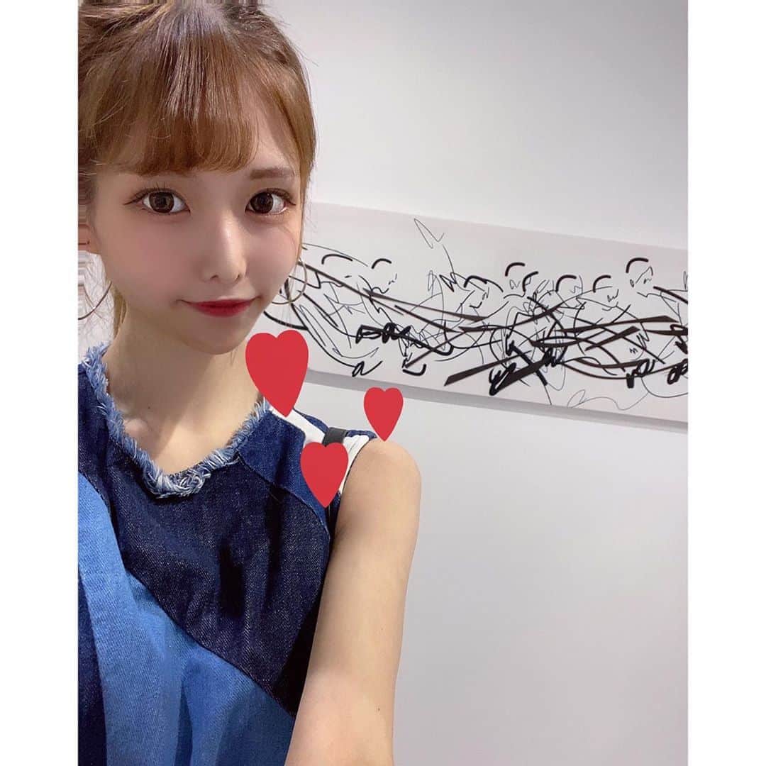 のインスタグラム：「水戸部春菜さんの個展『runningwoman』 名前に惹きつけられて😂💘 作品素敵で行ってよかったぁ  #アート#現代アート#art#ギャラリー巡り#ランニング#ランニング女子#トレーニング#筋トレ#腹筋女子#筋トレ女子#格闘技#ボクシング」